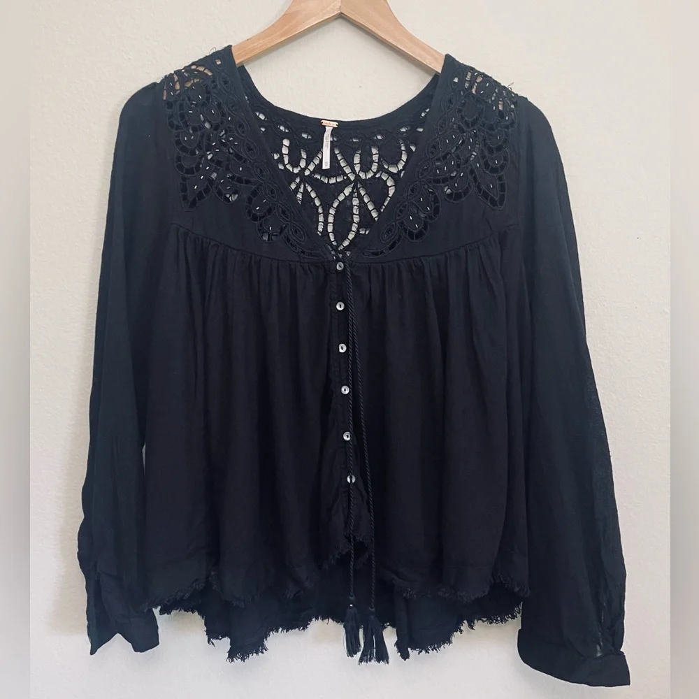 Free People Boho Black Flowy Cutout Lace Detail sz XS/S Elaved Boho Festivalcore